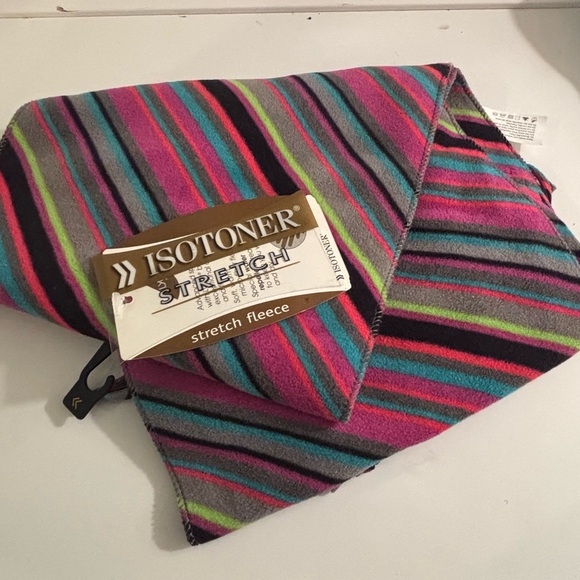 Isotoner Multicolor Striped Stretch Fleece Scarf NWT - Picture 3 of 7
